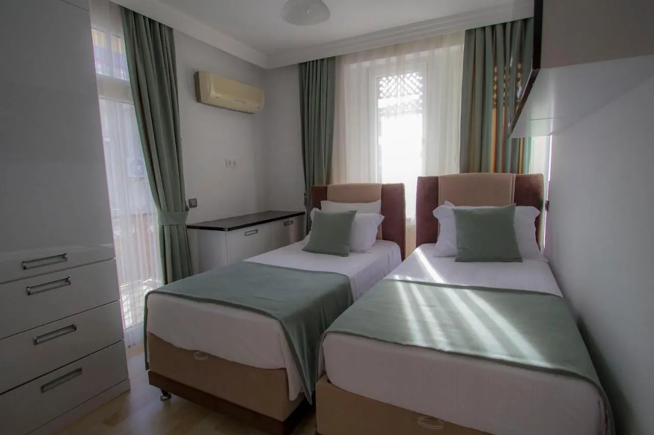 Infinity Safran Villa Fethiye 0*,